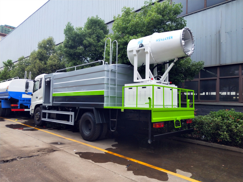 �։m܇(ch��)���|�L(f��ng)���\�F��܇(ch��)�S��ֱ�N(xi��o)���|�L(f��ng)���F(tu��n)��˾