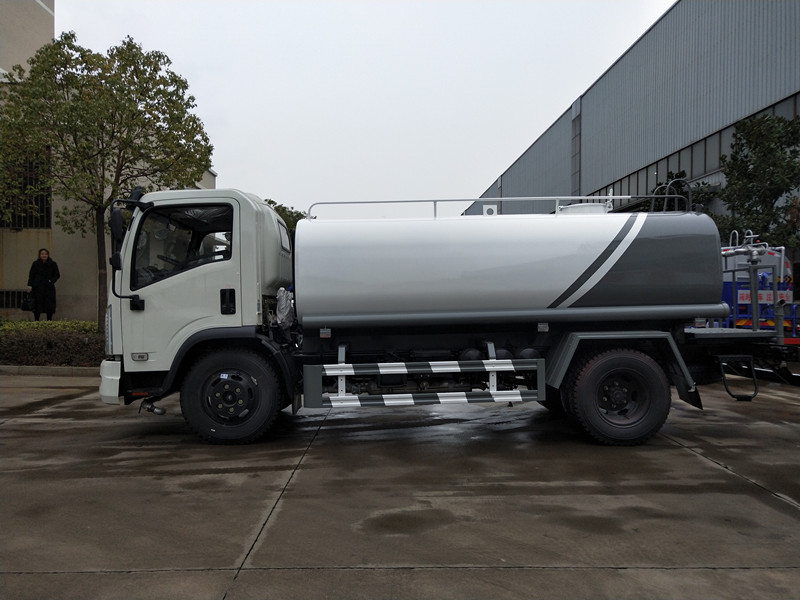 �����|�L(f��ng)10����ˮ܇,10������ˮ܇