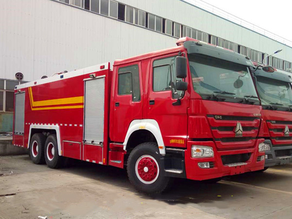 ������С������վ�M(j��n)��������Ҳ���Լ�������܇��