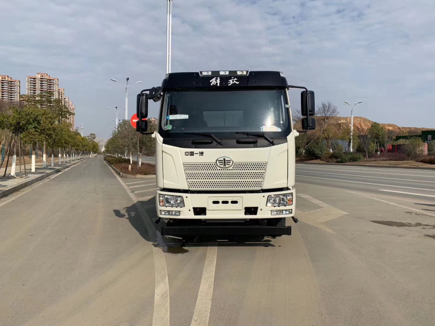 �����ϱ������յĞ�ˮ܇-�|�L������5����ˮ܇�S��