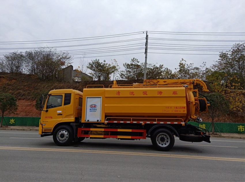 �|�L(f��ng)���\���ێ��߉���ͨ܇һ�w��-�|�L(f��ng)���\��ϴ����܇�r���r