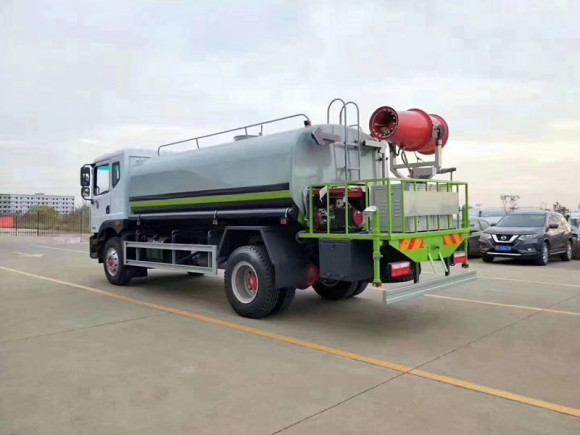 �����u��ˮ܇�ģ������|�L��ˮ܇�S��ֱ�N