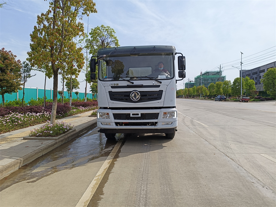 �h(hu��n)����ˮ܇�����Xһ�v�������˽�r���c����֮�g���P(gu��n)ϵ