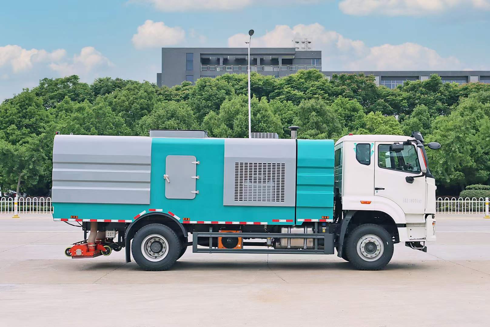 �����������m܇-����18�����m܇